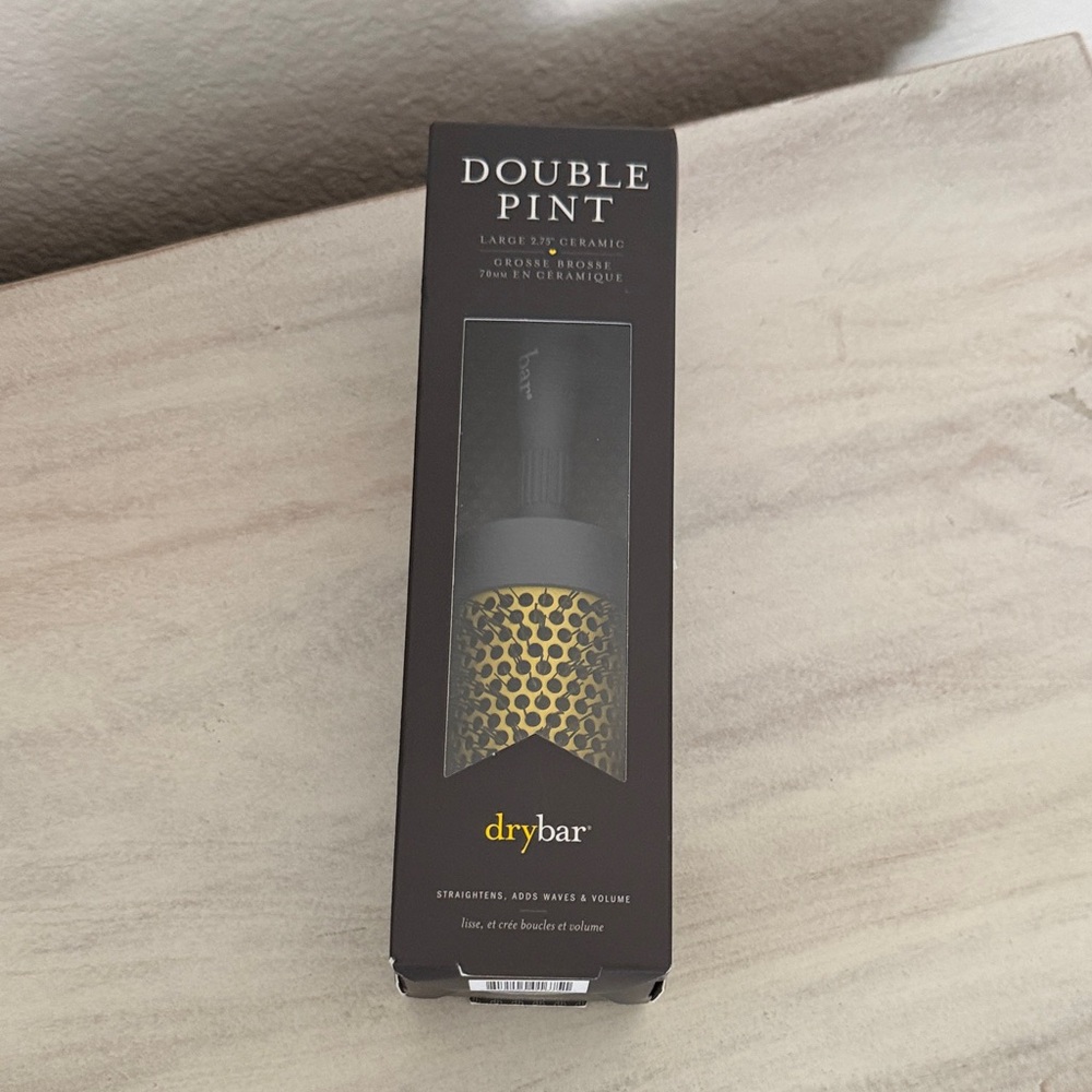 BNWT Drybar Double Pint Large Ceramic Round Brush — Black & Gold